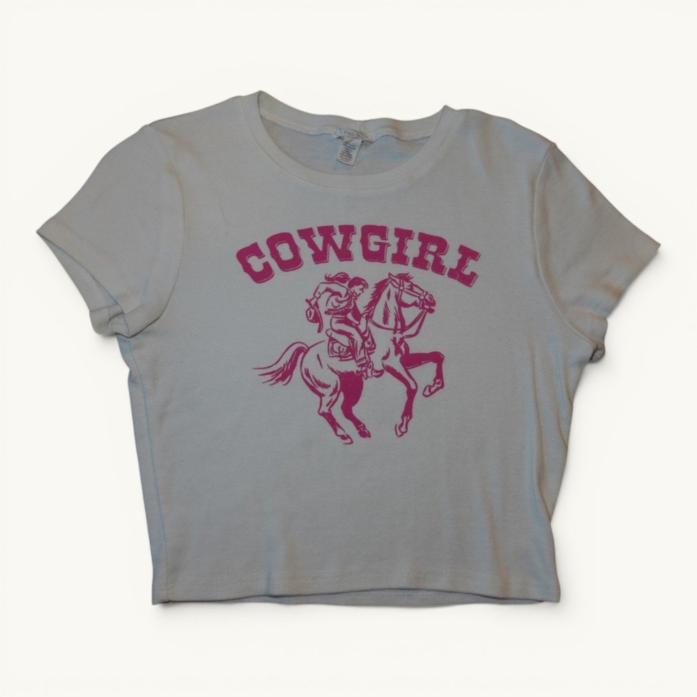 Full Tilt Cowgirl Horse Graphic Cropped Baby Tee Cream Pink